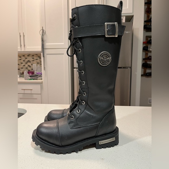 Milwaukee Shoes - Women’s Milwaukee motorcycle boots 6 biker Moto